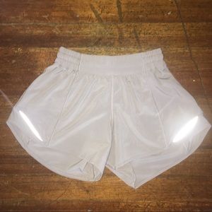 lululemon hotty hot II long shorts